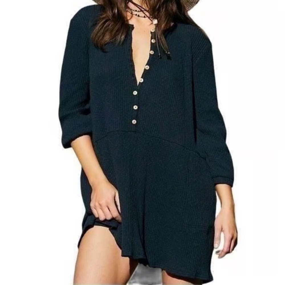• Free People Beach blossom button up tshirt dress black large